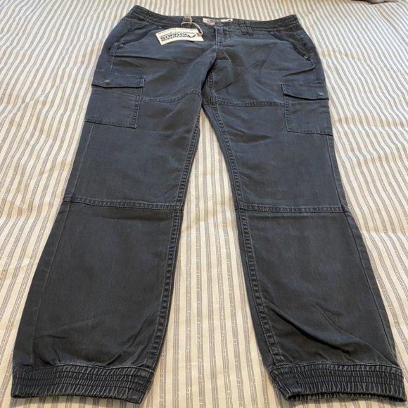 Mountain Khakis Slate Calamity Slim-Fit Cargo Pant 8 P - Picture 3 of 9